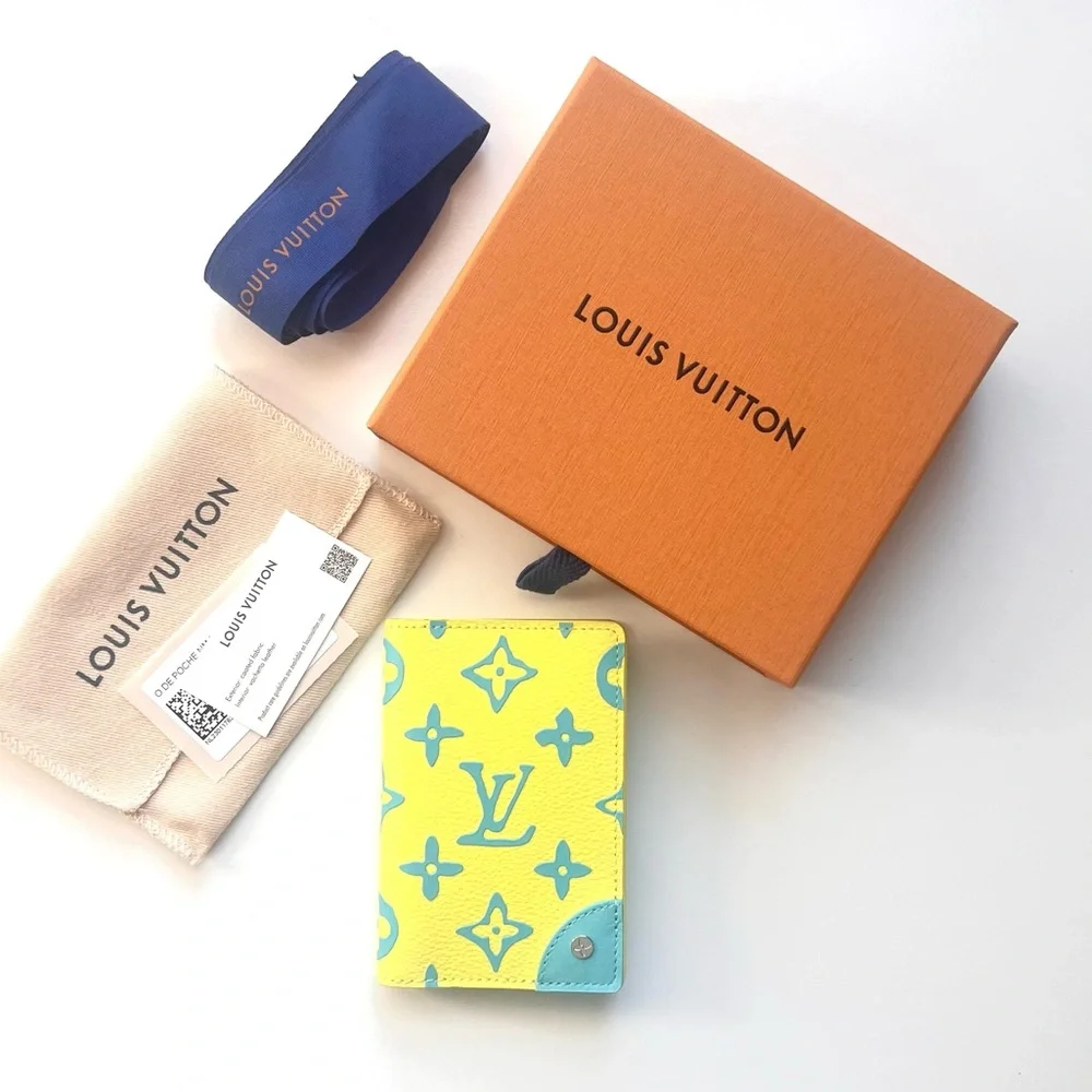 🔥 LOUIS VUITTON Pocket Organizer in bright yellow and blue.